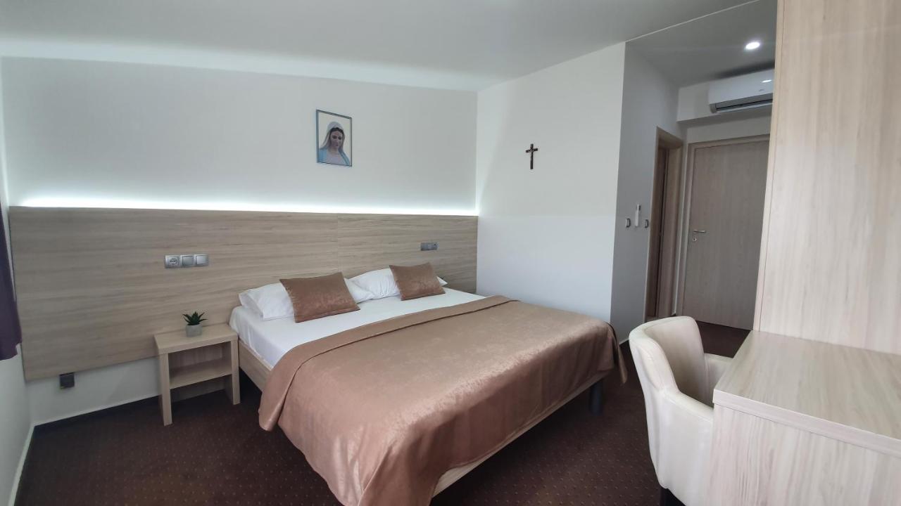 Hotel Glorija Medjugorje Ngoại thất bức ảnh